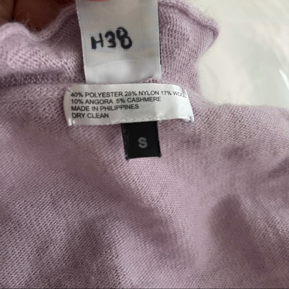 Cashmere Sweater - Picture 7 of 7